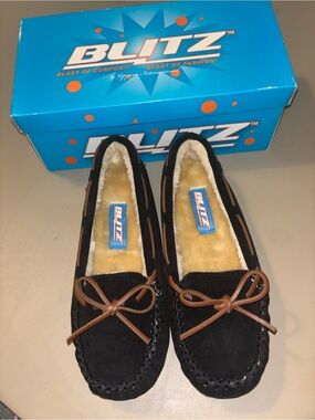 Blitz Molly Moccasin Slippers in Black